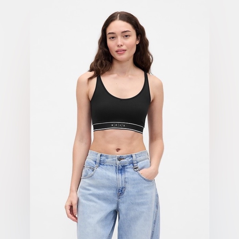 NWT Gap × BÉIS Seamless Logo Sports Bra Black XS